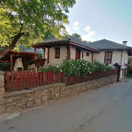Дядовата къща Hotel Трявна Екстериор снимка
