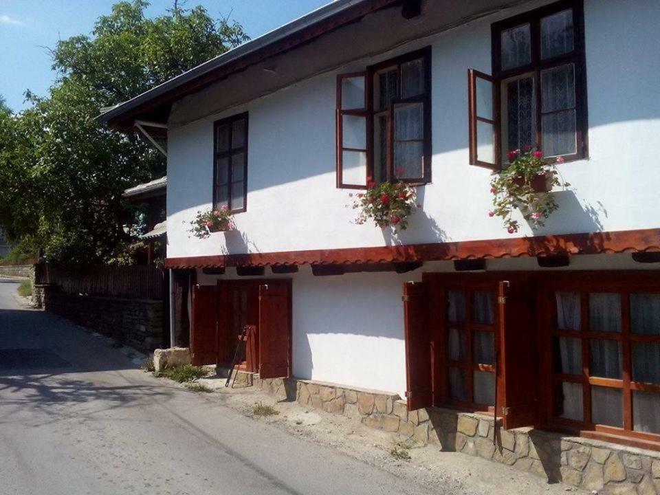 Дядовата къща Hotel Трявна Екстериор снимка